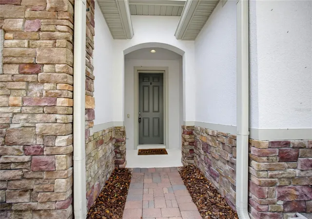Photo 3 of Townhouse for sale at 7498 Aloma Pines Ct, Winter Park, FL 32792 | MLS# O6445209 | Listing updated on 2026-10-06