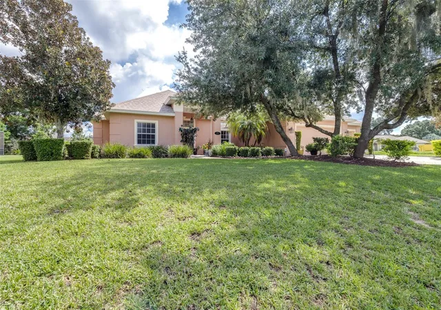 Photo 2 of Single family home for sale at 2713 Island Dr, Sebring, FL 33872 | MLS# L4965385 | Listing updated on 2026-10-07