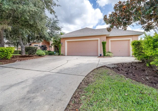 Photo 3 of Single family home for sale at 2713 Island Dr, Sebring, FL 33872 | MLS# L4965385 | Listing updated on 2026-10-07