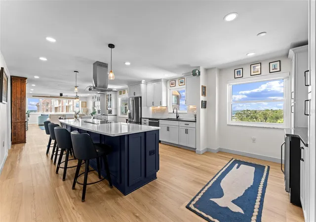 Photo 4 of Condo for sale at 622 Edgewater Dr #721, Dunedin, FL 34698 | MLS# TB8552658 | Listing updated on 2026-10-04