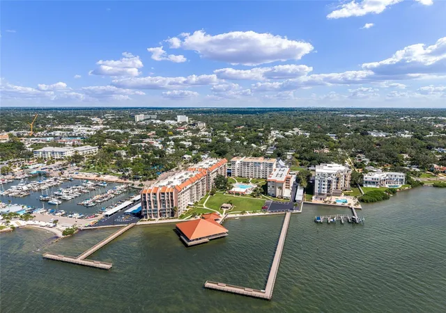 Listing Photo 1 - Condo for sale in building located at 622 Edgewater Dr, Dunedin, FL 34698 - Unit #721