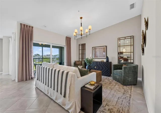 Listing Photo 4 - Condo for sale in building located at 18911 Scallop Loop, Bradenton, FL 34202 - Unit #204