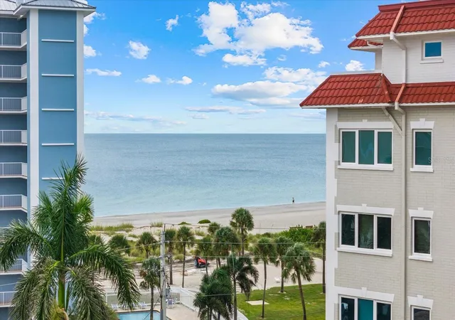 Photo 3 of Condo for sale at 200 The Esplanade N #B15, Venice, FL 34285 | MLS# N6145948 | Listing updated on 2026-10-06
