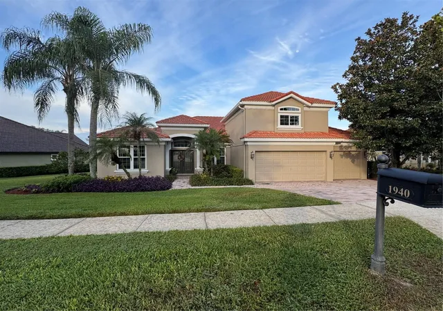 Photo 1 of Single family home for sale at 1940 Deerview Pl, Longwood, FL 32750 | MLS# A4707622 | Listing updated on 2026-10-02