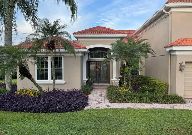 Photo 3 of Single family home for sale at 1940 Deerview Pl, Longwood, FL 32750 | MLS# A4707622 | Listing updated on 2026-10-02