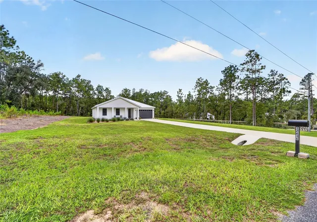 Photo 4 of Single family home for sale at 12636 SW 62nd Place, Ocala, FL 34481 | MLS# OM732972 | Listing updated on 2026-10-07