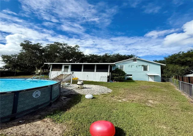 Photo 2 of Single family home for sale at 104 13th Street SE, Winter Haven, FL 33880 | MLS# O6445221 | Listing updated on 2026-10-06