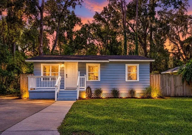 Single family home for sale at 1315 NE 3rd Avenue, GAINESVILLE, FL 32641 | MLS# GC543827
