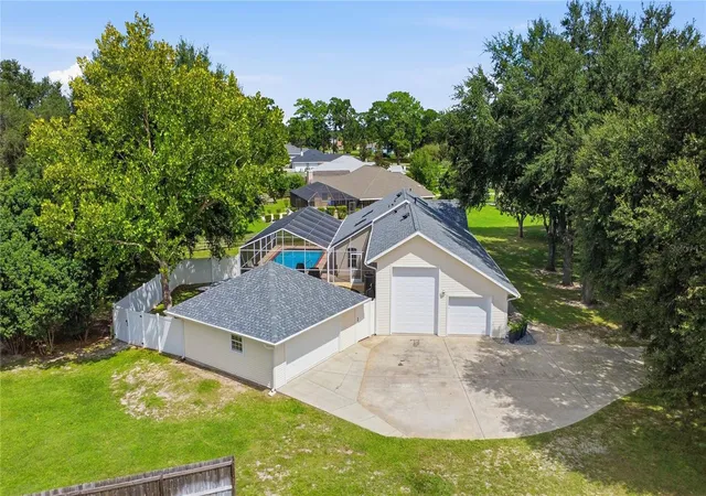 Photo 2 of Single family home for sale at 5718 NE 61st Avenue Rd, Silver Springs, FL 34488 | MLS# TB8552670 | Listing updated on 2026-10-08