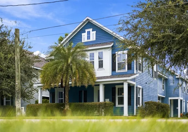 Photo 3 of Townhouse for sale at 2483 E Jefferson St, Orlando, FL 32803 | MLS# O6445229 | Listing updated on 2026-10-08