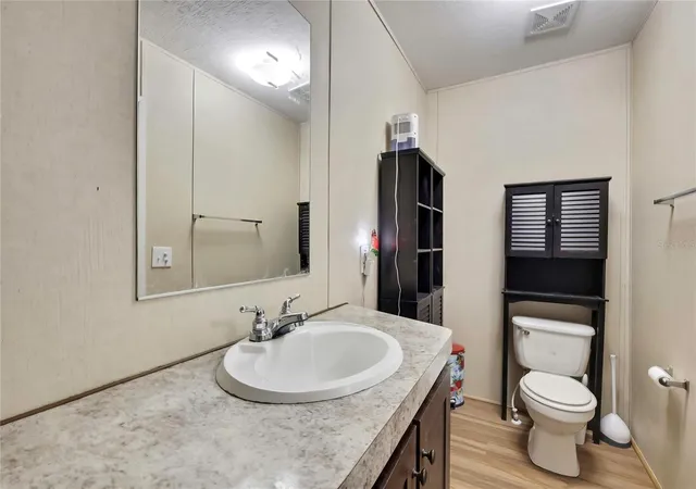 Photo 4 of Manufactured home for sale at 19995 Manecke Rd, Brooksville, FL 34601 | MLS# W7889877 | Listing updated on 2026-10-02
