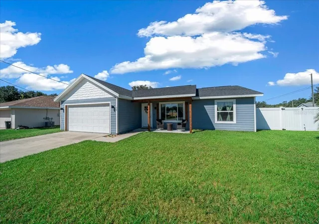 Photo 3 of Single family home for sale at 36 Juniper Pass Way, Ocala, FL 34480 | MLS# OM732975 | Listing updated on 2026-09-28