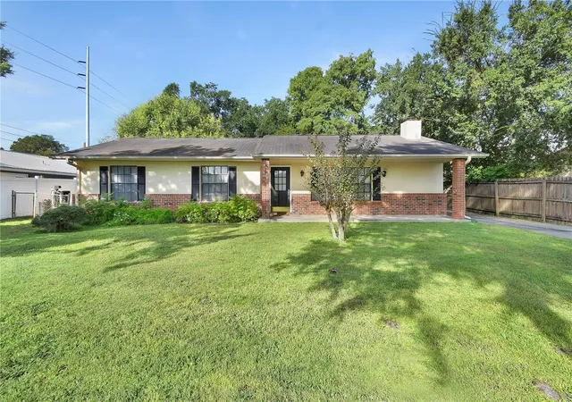Photo 1 of Sale Pending at 1620 5th Avenue, Deland, FL 32724 | MLS# V4951538 | Listing updated on 2026-10-09