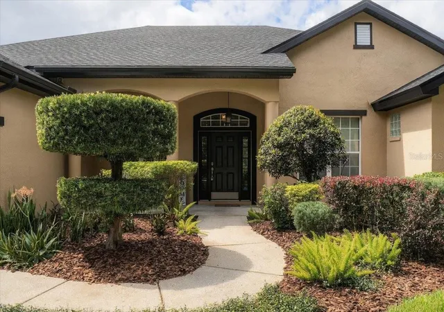 Photo 2 of Single family home for sale at 2929 Forest Hammock Dr, Plant City, FL 33566 | MLS# L4965389 | Listing updated on 2026-09-28