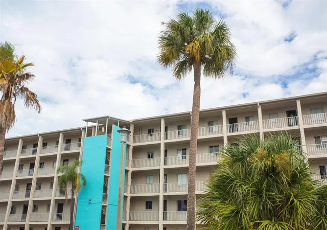 Photo 1 of Condo for sale at 3710 Lake Bayshore Dr #k416, Bradenton, FL 34205 | MLS# A4707635 | Listing updated on 2026-10-06