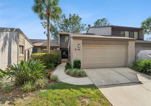 Photo 1 of Townhouse for sale at 629 Woodridge Dr, Fern Park, FL 32730 | MLS# O6445240 | Listing updated on 2026-10-06