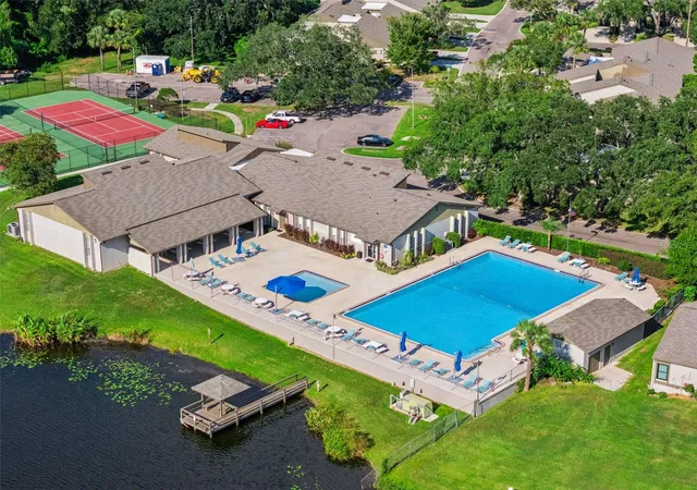 Photo 3 of Townhouse for sale at 629 Woodridge Dr, Fern Park, FL 32730 | MLS# O6445240 | Listing updated on 2026-10-06