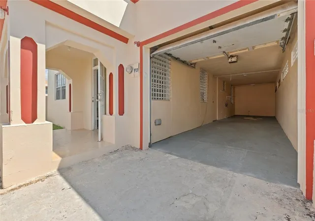 Photo 3 of Single family home for sale at F-13 Calle Franco, Toa Baja, PR 00949 | MLS# PR9124516 | Listing updated on 2026-09-29