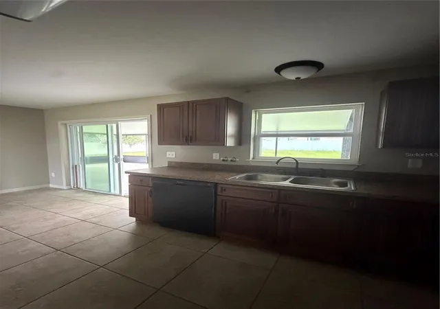 Photo 3 of Single family home for sale at 5713 SW 128th Place, Ocala, FL 34473 | MLS# G5118341 | Listing updated on 2026-09-28