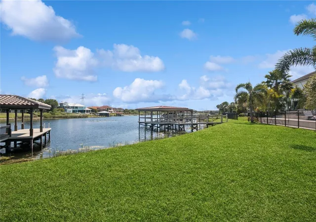 Photo 1 of Single family home for sale at 7031 Billie Ct, Winter Garden, FL 34787 | MLS# O6445243 | Listing updated on 2026-09-28
