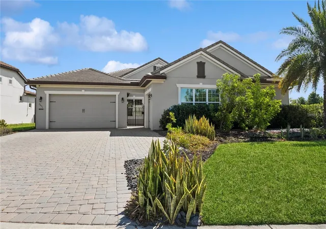 Photo 2 of Single family home for sale at 7031 Billie Ct, Winter Garden, FL 34787 | MLS# O6445243 | Listing updated on 2026-09-28