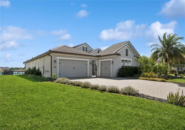 Photo 3 of Single family home for sale at 7031 Billie Ct, Winter Garden, FL 34787 | MLS# O6445243 | Listing updated on 2026-09-28
