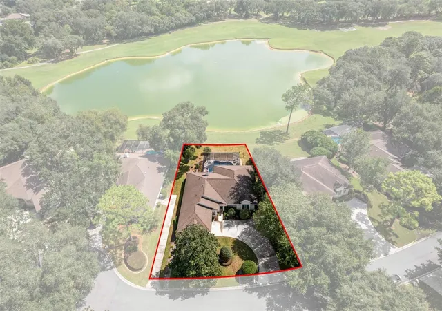 Photo 4 of Single family home for sale at 3215 N Pinelake Village Point, Lecanto, FL 34461 | MLS# OM732980 | Listing updated on 2026-09-28