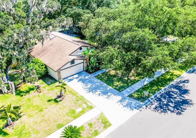 Photo 3 of Single family home for sale at 567 Deer Run N, Palm Harbor, FL 34684 | MLS# TB8552690 | Listing updated on 2026-10-04