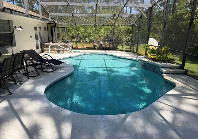 Photo 3 of Single family home for sale at 11 Slingshot Ct, Palm Coast, FL 32164 | MLS# FC321735 | Listing updated on 2026-10-04