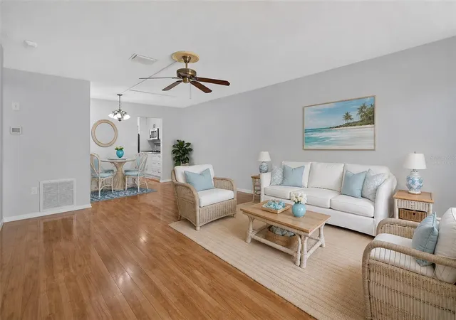 Listing Photo 4 - Condo for sale in building located at 3114 59Th St S, Gulfport, FL 33707 - Unit #208