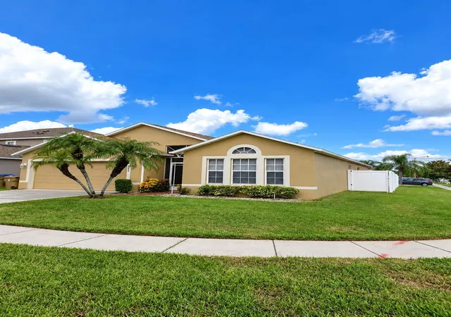 Photo 1 of Single family home for sale at 2580 Hunley Loop, Kissimmee, FL 34743 | MLS# O6445251 | Listing updated on 2026-10-01