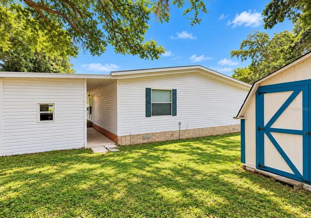 Photo 2 of Manufactured home for sale at 2562 SE 178th Avenue, Silver Springs, FL 34488 | MLS# O6445252 | Listing updated on 2026-09-30