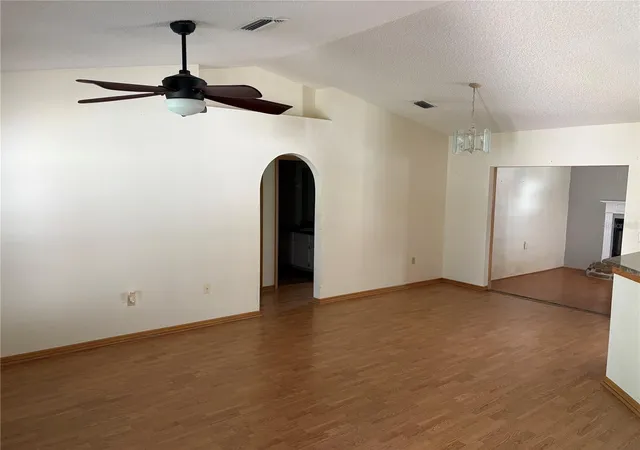 Photo 2 of Single family home for sale at 5085 Bone Ln, Brooksville, FL 34604 | MLS# W7889880 | Listing updated on 2026-10-01