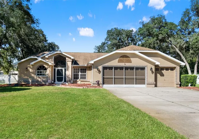 Photo 1 of Single family home for sale at 12843 Oak Nut St, Hudson, FL 34667 | MLS# W7889881 | Listing updated on 2026-10-13