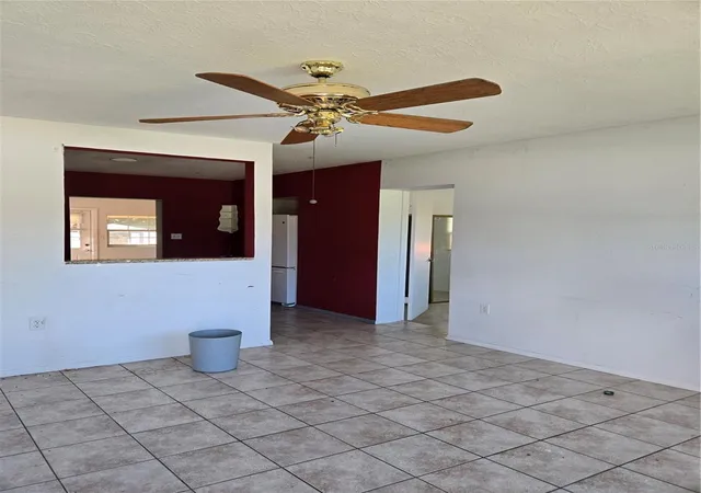 Photo 2 of Single family home for sale at 3314 Williamsburg St, Sarasota, FL 34231 | MLS# A4707642 | Listing updated on 2026-09-30