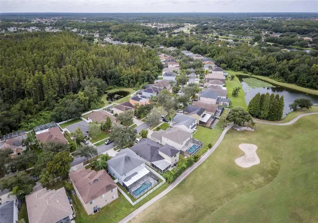 Photo 4 of Single family home for sale at 18182 Sandy Pointe Dr, Tampa, FL 33647 | MLS# TB8552697 | Listing updated on 2026-10-03