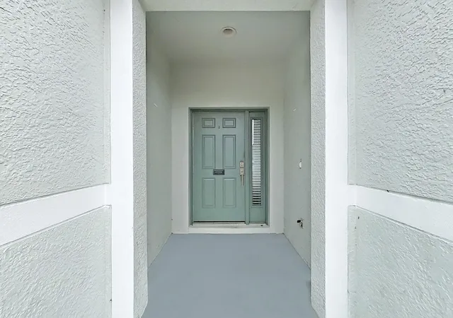 Photo 3 of Single family home for sale at 9541 Cypress Harbor Dr, Gibsonton, FL 33534 | MLS# TB8552703 | Listing updated on 2026-09-30