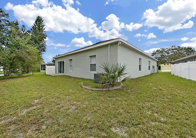 Photo 3 of Single family home for sale at 9541 Cypress Harbor Dr, Gibsonton, FL 33534 | MLS# TB8552703 | Listing updated on 2026-09-30