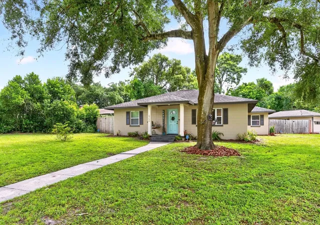 Photo 1 of Single family home for sale at 6756 Osage Dr, Mount Dora, FL 32757 | MLS# O6445259 | Listing updated on 2026-10-06