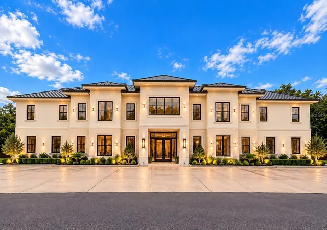 Photo 1 of Mansion for sale at 3079 Rambler Ave, Saint Cloud, FL 34772 | MLS# O6445261 | Listing updated on 2026-10-04