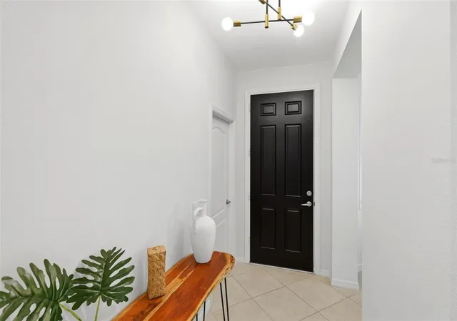 Photo 4 of House for sale at 10828 Lerwick Cir, Englewood, FL 34223 | MLS# N6145950 | Listing updated on 2026-10-08