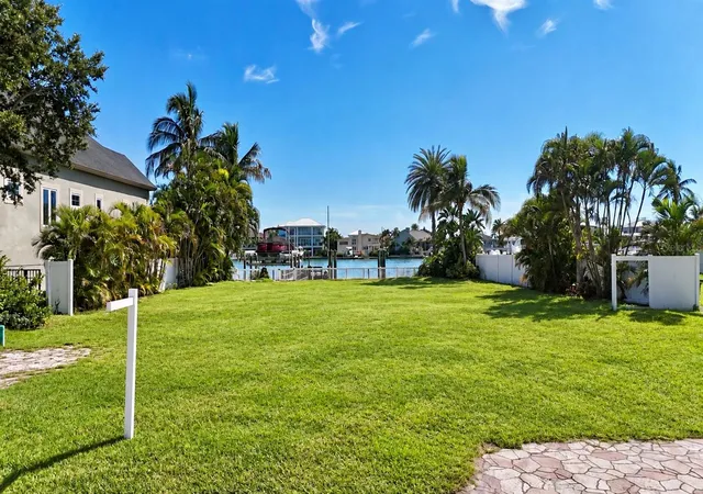 Land for sale at 41 N Pine Cir, BELLEAIR, FL 33756 | MLS# TB8552707