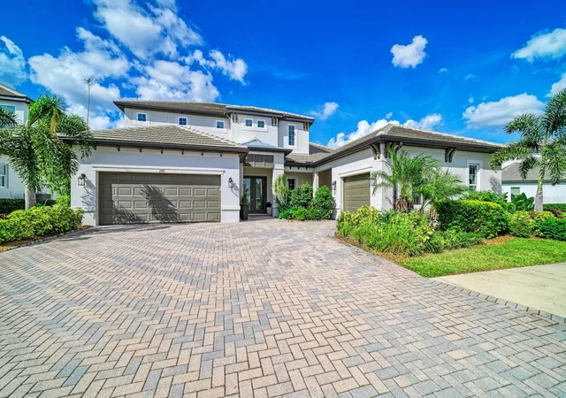 Photo 2 of Single family home for sale at 6185 Lungo Lago Dr, Sarasota, FL 34241 | MLS# A4707647 | Listing updated on 2026-10-09
