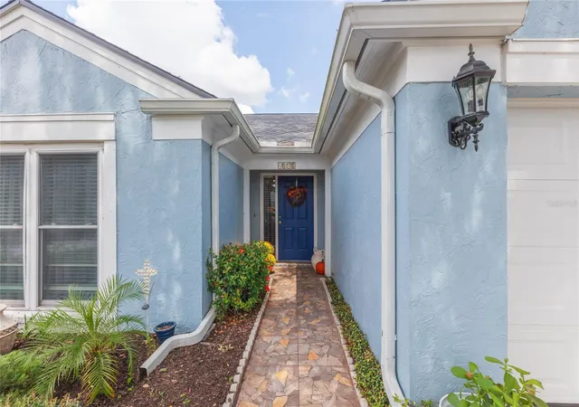 Photo 2 of Single family home for sale at 4932 Cypress Tr Dr, Tampa, FL 33624 | MLS# TB8552710 | Listing updated on 2026-10-04