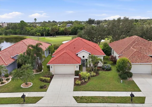 Single family home for sale at 446 Pinewood Lake Dr, VENICE, FL 34285 | MLS# N6145953