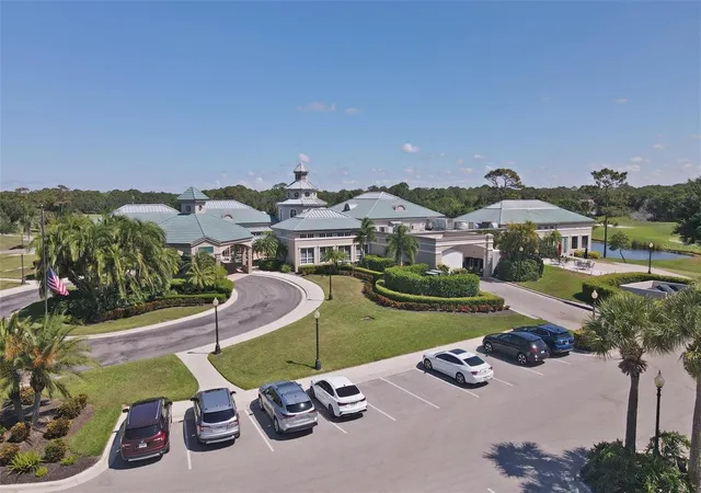 Photo 82 of Single family home for sale at 446 Pinewood Lake Dr, VENICE, FL 34285 | MLS# N6145953 | Listing updated on 2026-10-21