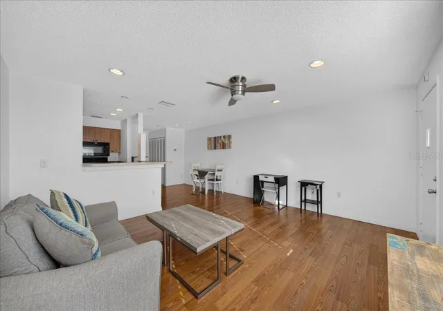 Photo 3 of House for sale at 670 Green Valley Rd #F4, Palm Harbor, FL 34683 | MLS# TB8552716 | Listing updated on 2026-10-02