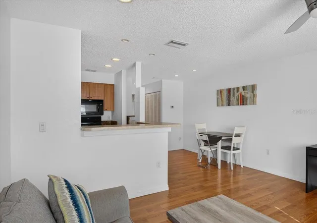 Photo 4 of House for sale at 670 Green Valley Rd #F4, Palm Harbor, FL 34683 | MLS# TB8552716 | Listing updated on 2026-10-02