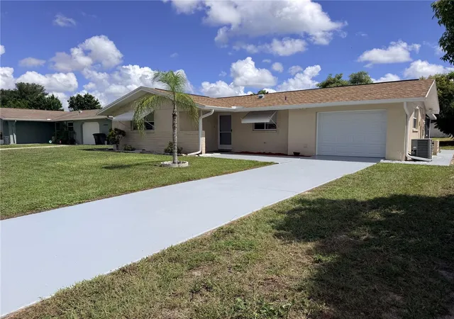 Photo 2 of Single family home for sale at 10118 Holly Dr, Port Richey, FL 34668 | MLS# TB8552719 | Listing updated on 2026-09-29