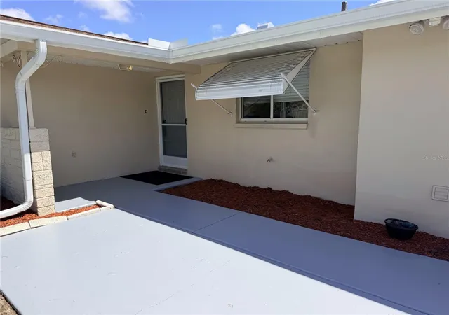 Photo 4 of Single family home for sale at 10118 Holly Dr, Port Richey, FL 34668 | MLS# TB8552719 | Listing updated on 2026-09-29